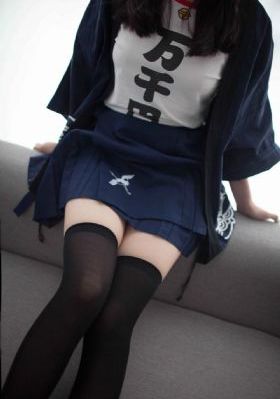 中出丝袜美腿在线观看_超清免费观看