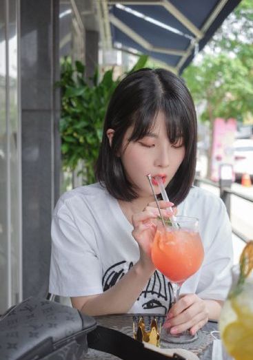 各种姿势被陌生人高h在线观看_BD国语高清电影在线