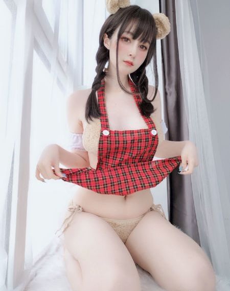 国产午夜精品理论片a大结局_十万网红美女美酱